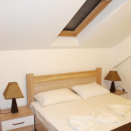 Novi Apartments Herceg Novi Esterno foto